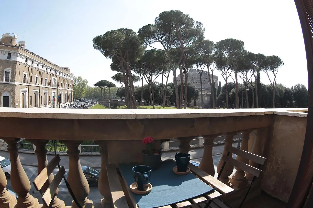 We Love Roma Guesthouse Bed & Breakfast